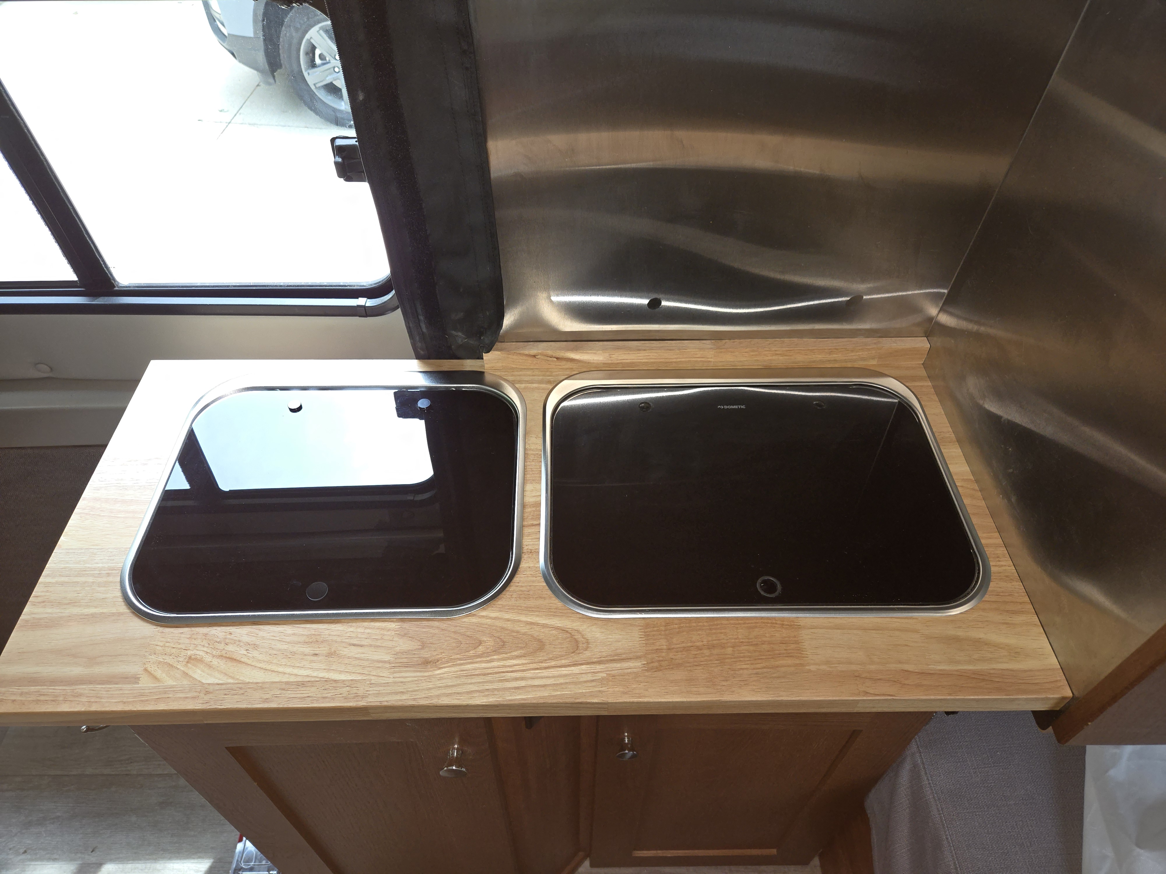 Sink and Stove with covers closed